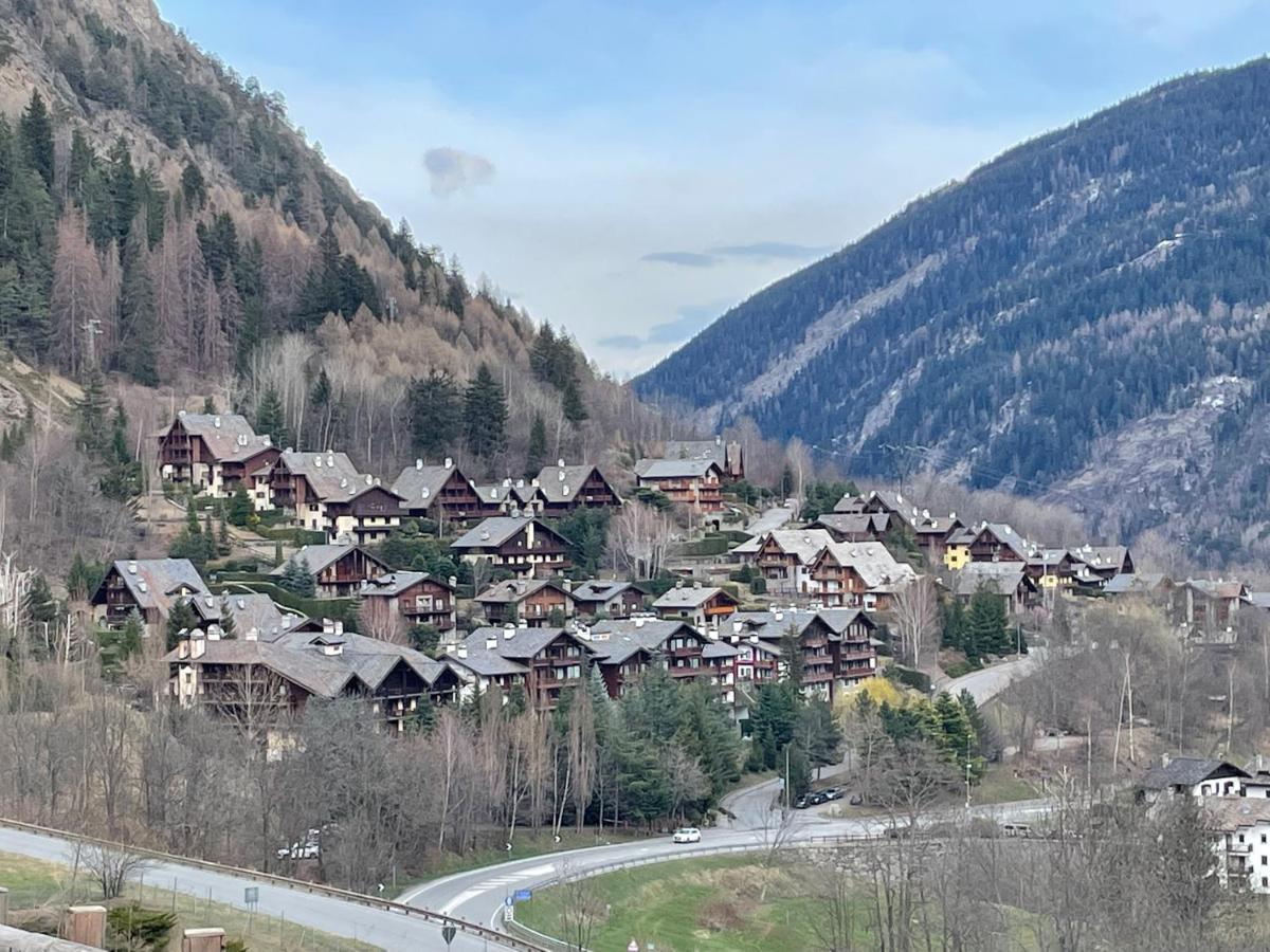 Courmayeur~Navetta Gratuita Per Il Centro+Impianti Exterior photo
