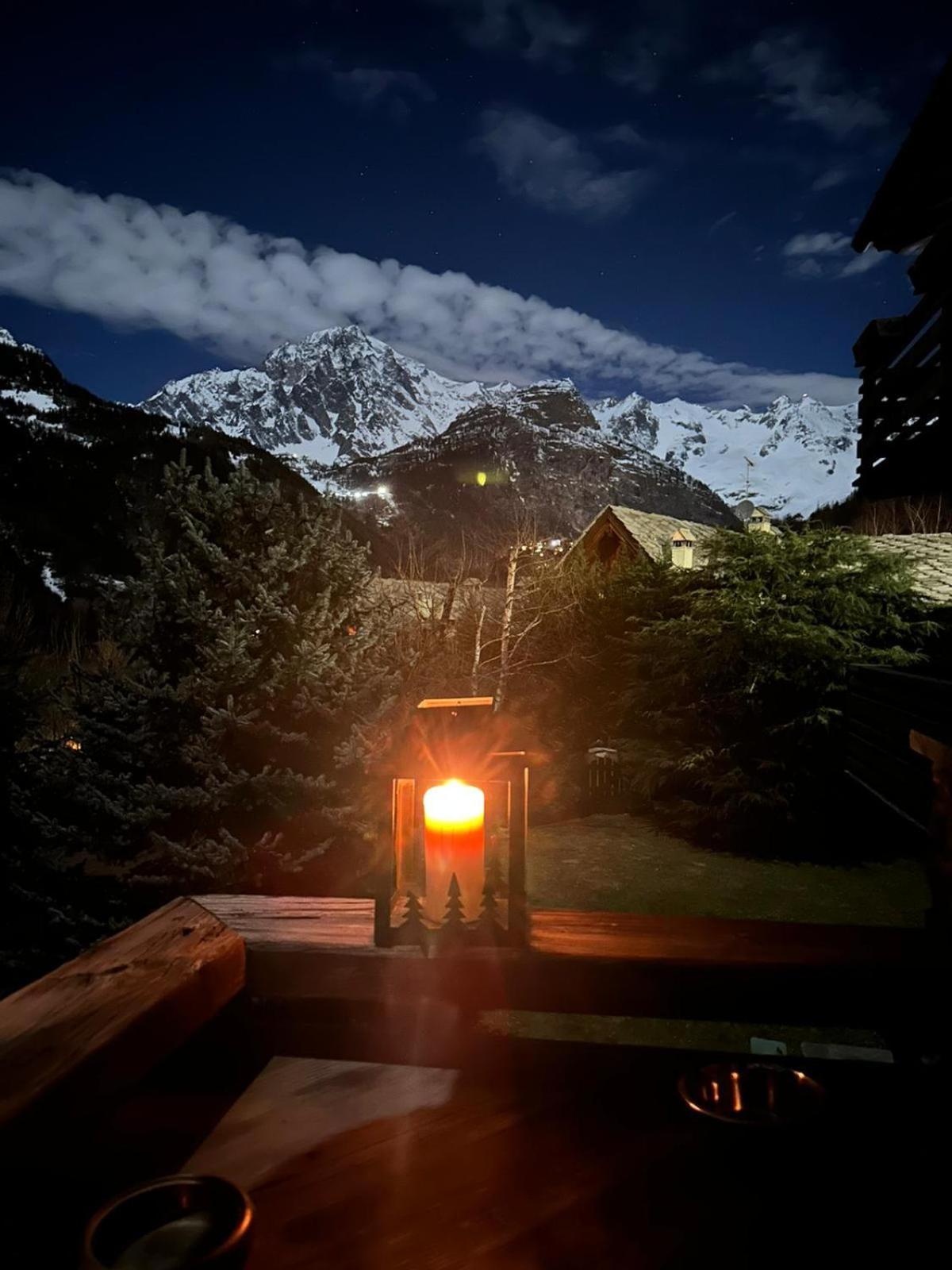 Courmayeur~Navetta Gratuita Per Il Centro+Impianti Exterior photo